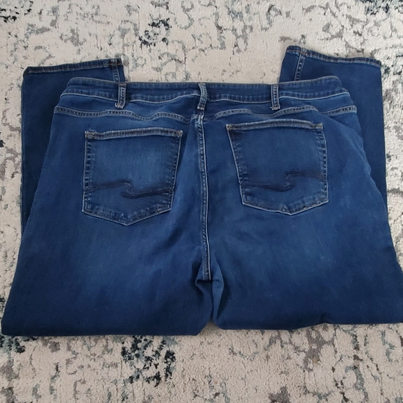 SILVER Jeans Co. Boyfriend and Avery Streight Jeans. Bundle of 2. Size 24/29 - Picture 10 of 16